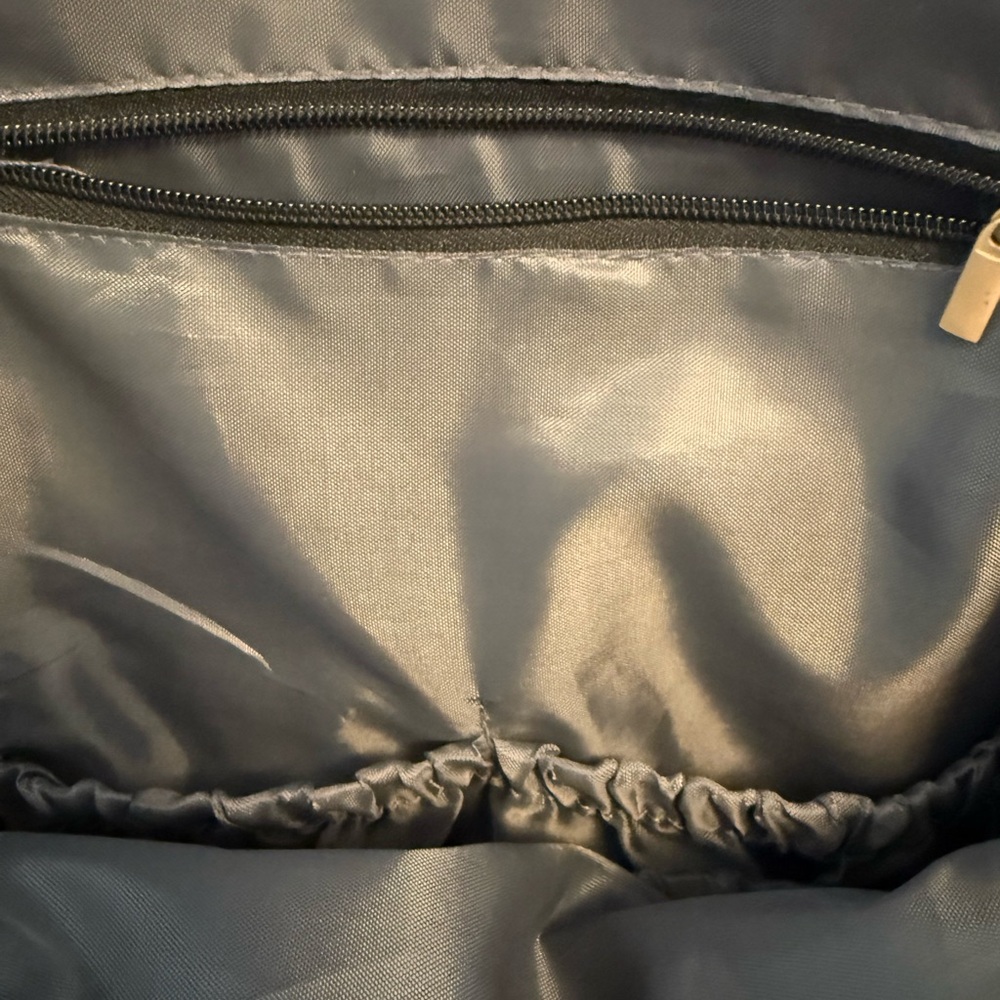 Ergobaby Black Diaper bag Backpack with Gold Accents. Never Used - Picture 6 of 6